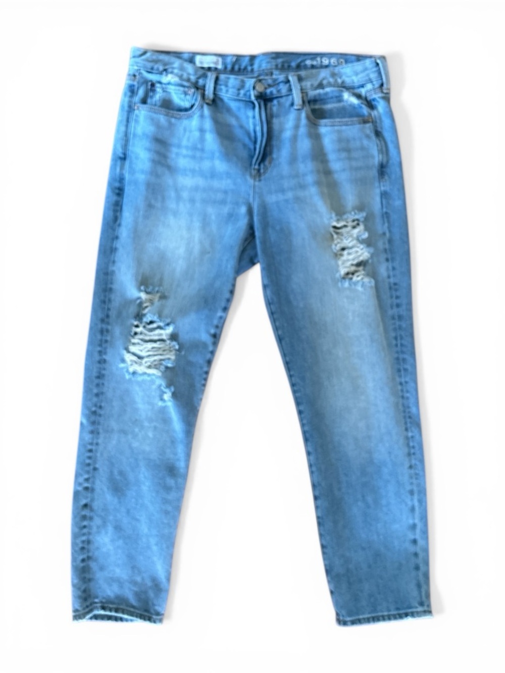 GAP Women's Light Blue Distressed Boyfriend Jeans